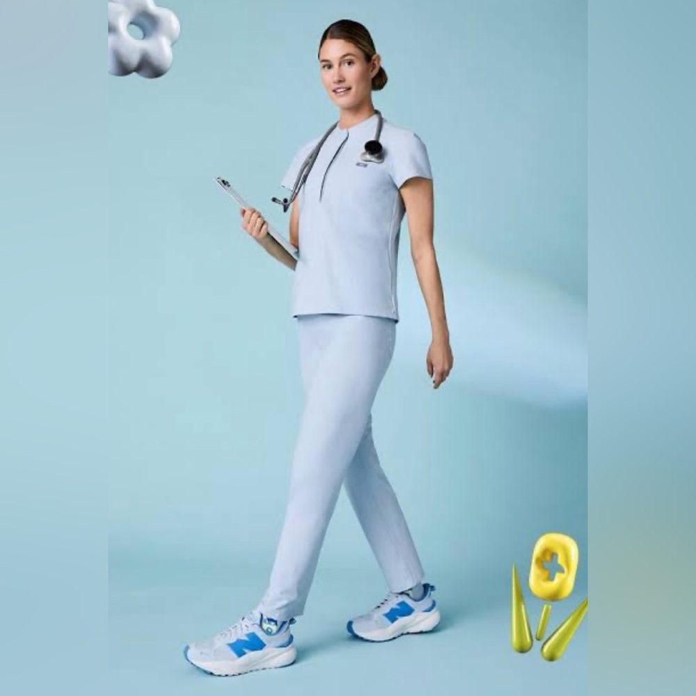 FIGS Light Blue Chambray Scrub Set
